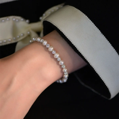 Round Pearl Dainty Bracelet