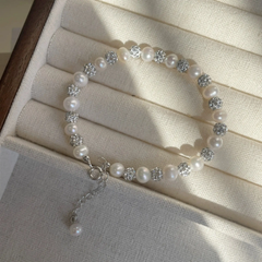 Round Pearl Dainty Bracelet