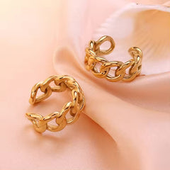 Geometric Prestige Ring